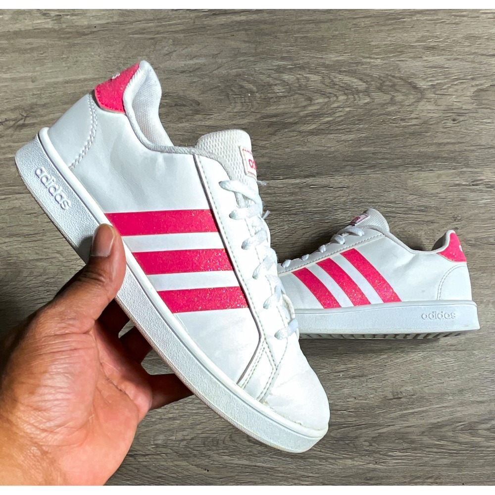 US 5- Adidas White/Pink Low Top Lace-Up Sneakers Glitter Logo EG5136